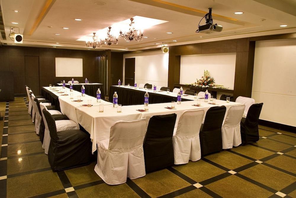 Hotel Broadway Delhi 시설 사진